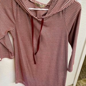 Tunic length 3/4 sleeve hoodie. Size medium fits like small. Only worn few times